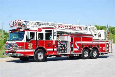 Mount Weather Va Fd Truck 21 Pierce 100 Rma Quint Fire Trucks