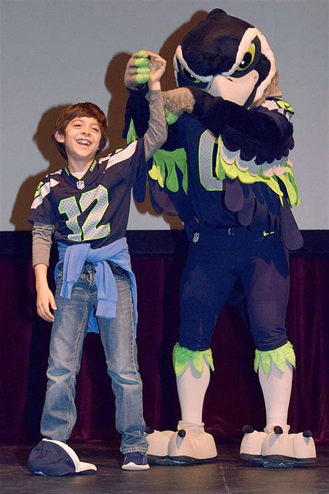 Blitz, Seahawks swoop in for Fuel Up assembly | Auburn Reporter