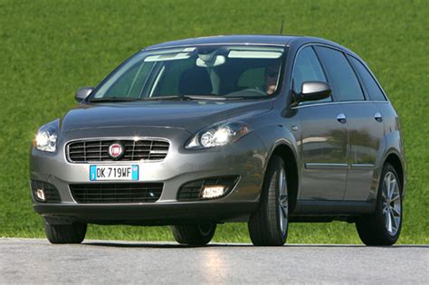 Fiat Croma Multijet V Emotion Car Technical Specifications