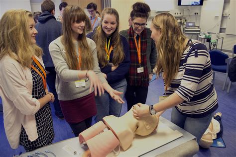 Youngsters get an insight into Medical School | The Exeter Daily