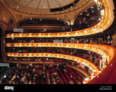 Royal Opera House, Covent Garden, London, England Stock Photo - Alamy