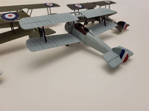 Sopwith Camel WWI RAF Fighter Plastic Model Airplane Kit 1 72