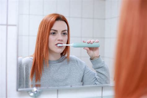 Should You Rinse Your Mouth After Brushing Your Teeth