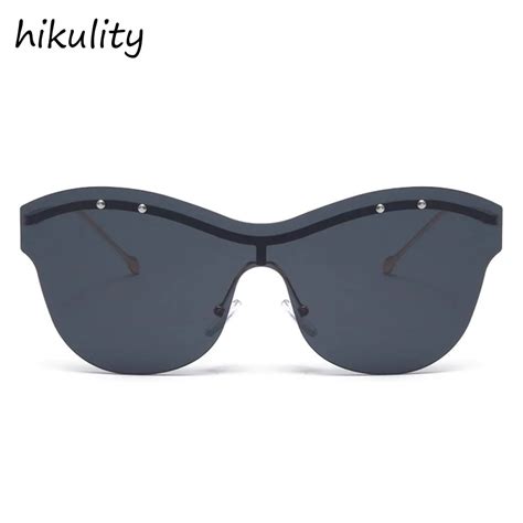 One Piece Style Vintage Sunglasses Women Brand Designer Retro Ladies Shades Luxury Black Grey