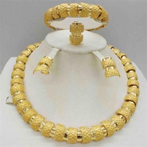 Dubai gold jewellery designs photos