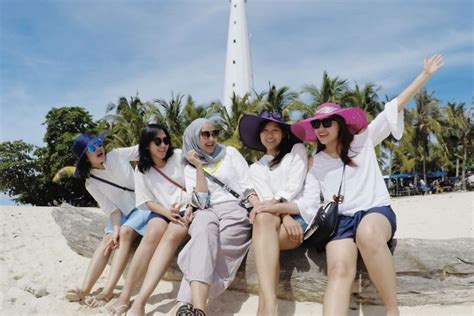 Paket Tour Keluarga Belitung Hari Malam Belitung Journey