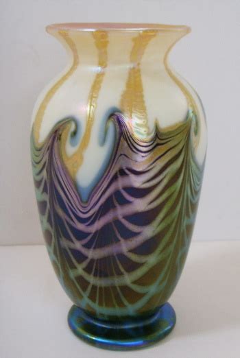 Quezal Art Glass Vase Circa 1915 Collectors Weekly