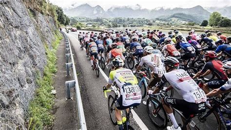 Ribadesella Y El Oriente De Asturias Protagonistas De La Vuelta