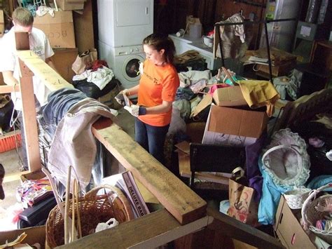 Understanding Hoarding Disorder And How To Help A Hoarder Clean