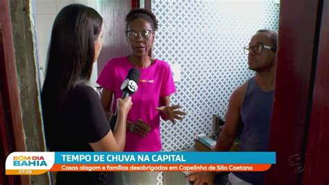 Família tem casa alagada pela chuva em Capelinha de São Caetano Aratu