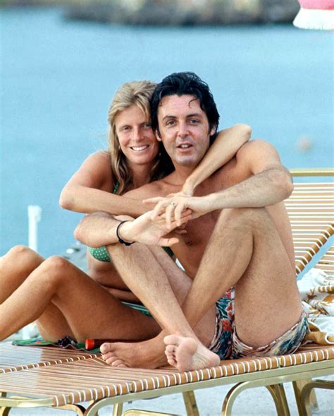 Hot Sexy Linda McCartney Bikini Pics