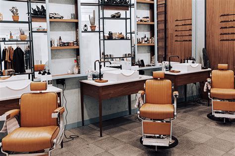 This Barbers Shop Is Offering Free Haircuts To Job Seekers In Dubai