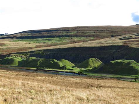 Bolli Hope Mike Quinn Cc By Sa Geograph Britain And Ireland