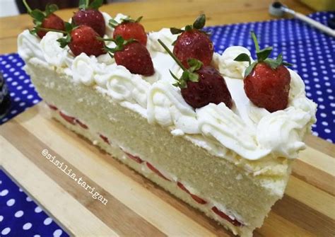 Resep Strawberry White Cake Putih Telur Oleh Sisilia Tarigan Cookpad