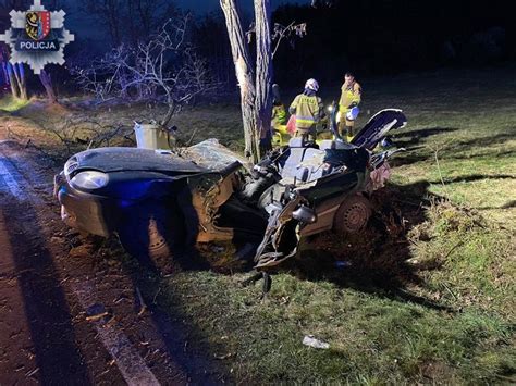 Wypadek śmiertelny podczas wyprzedzania Osobówka kilkukrotnie