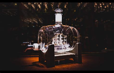 This Cool Whiskey Decanter Wowed Us Daily