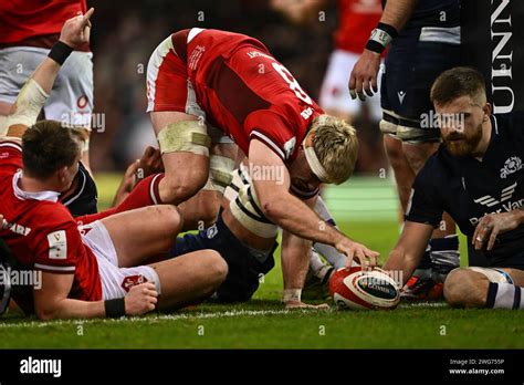 Aaron Wainwright of Wales goes over for a try during the 2024 Guinness ...