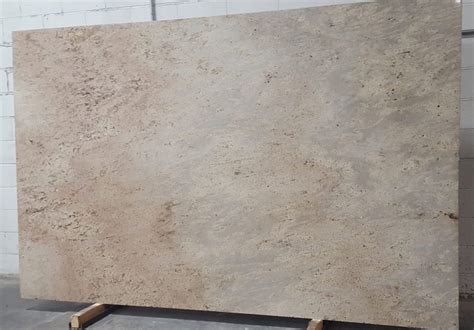 Kashmir Gold Granite Slab Indian Beige Granite Stone Slabs