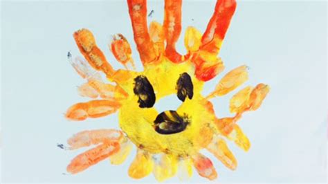 Cute Handprint Animals for Kids of all Ages | toucanBox