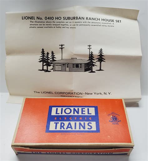 1959 Lionel Electric Trains No. 1410 HO Suburban Ranch House Set in Box ...