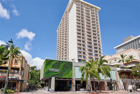 Waikiki Beachcomber by Outrigger – Magellan Luxury Hotels