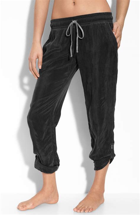 Hard Tail Ankle Pants in Black | Lyst