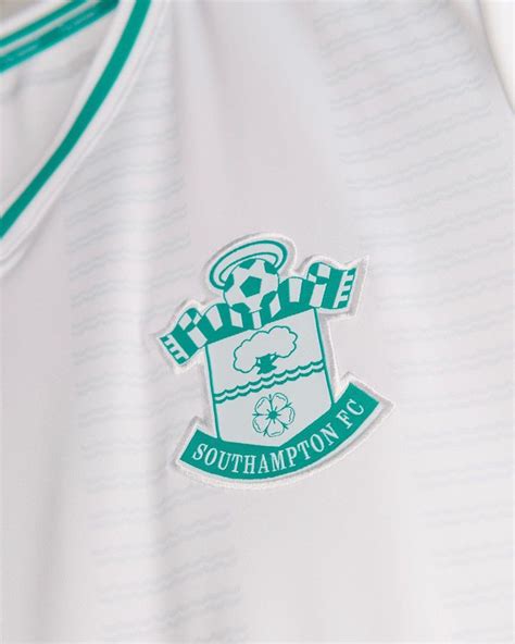 Nova Camisa Reserva Do Southampton 2023 2024 Hummel MDF