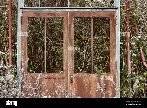 Puerta Cristalera Antigua Invernadero Fotograf As E Im Genes De Alta