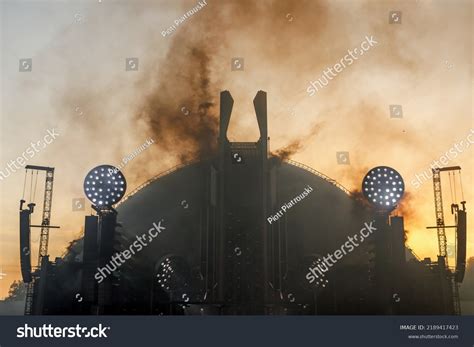 Big Concert Stage Music Festival Stock Photo 2189417423 | Shutterstock