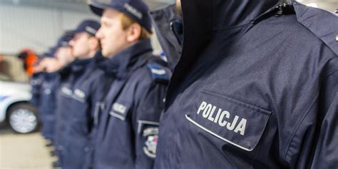 Nowe mundury dla policji Wydadzą na nie ponad 12 mln zł