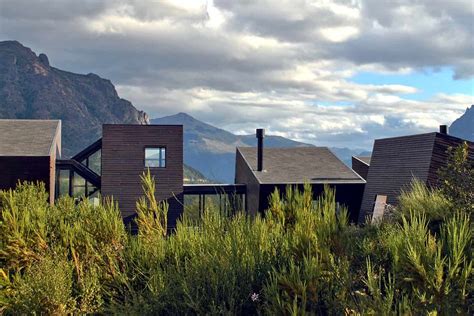 Una Vivienda Que Resalta La Belleza Del Paisaje Patagónico