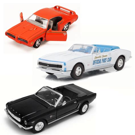 Best Of 1960s Muscle Cars Diecast Set 54 Set Of Three 124 Scale