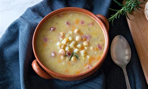 Ditalini Soup with Chickpeas & Bacon - Italian Recipe Book