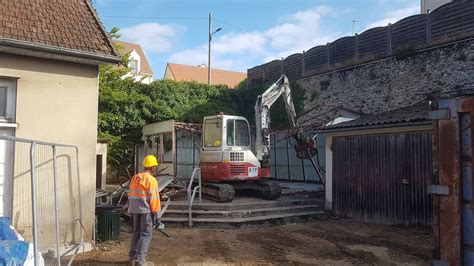 Démolition et désamiantage de bâtiment sur emprise à Jouars