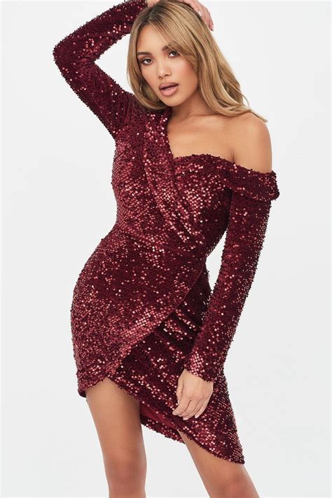 LAVISH ALICE Velvet Sequin Dress (Burgundy)- only XL left!