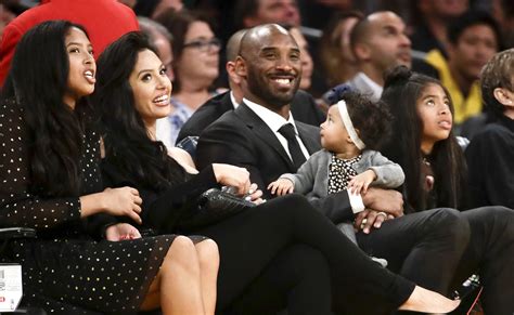 Kobe Bryant Family : Lakers Kobe Bryant Family Enters The Coliseum ...