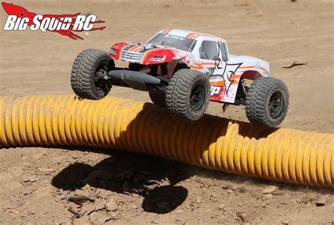 Ecx Amp Mt Rtr Monster Truck Review Big Squid Rc Rc Car And Truck