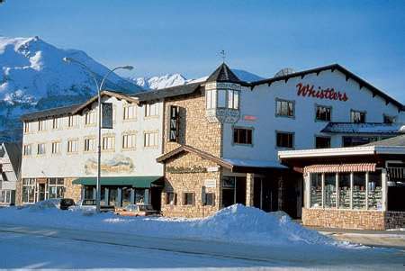 Whistlers Inn, Jasper, Canada | Igluski.com