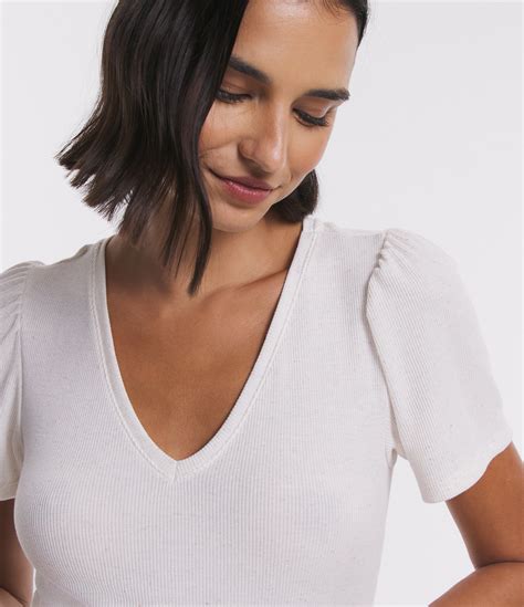 Blusa Em Viscose Manga Bufante E Efeito Linho Cru