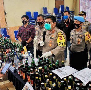 Polisi Tekan Peredaran Miras Ilegal Di Cimahi Dan Bandung Barat