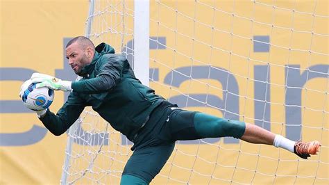 Weverton Chamado Por Tite Em Ltima Convoca O Antes Da Copa Do Mundo