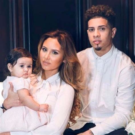 Austin Mcbroom Bio Affair Married Wife Net Worth Height Ethnicity