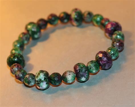 Браслет рубин в цоизите-рубин в фуксите-аниолит купить в интернет ...