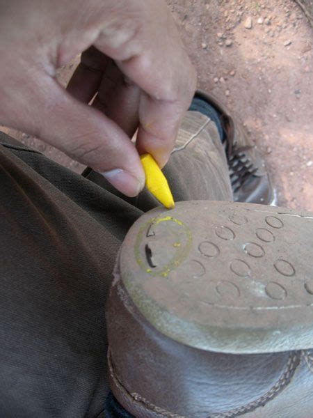 How to repair a hole on the shoe sole – Artofit