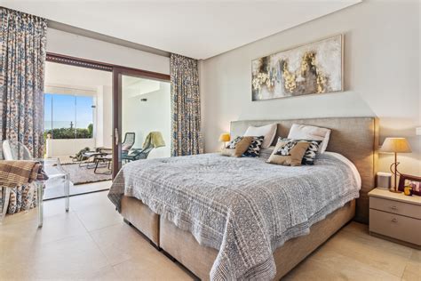 Luxurious Ground Floor Apartment In Doncella Beach Estepona Realista