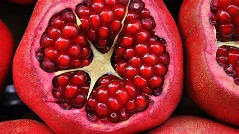 Eat Pomegranate Every Day To Prevent Diabetes Arthritis Heart Disease