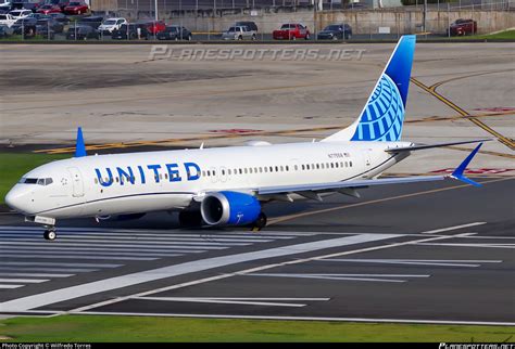 N United Airlines Boeing Max Photo By Wilfredo Torres Id