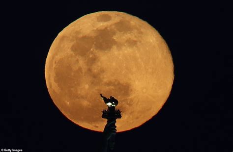 Stunning Photographs Show The March Super Worm Moon Lighting Up