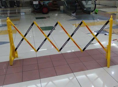 Jual Portable barrier gate Security Road pembatas jalan di Lapak ahmad alipudin | Bukalapak