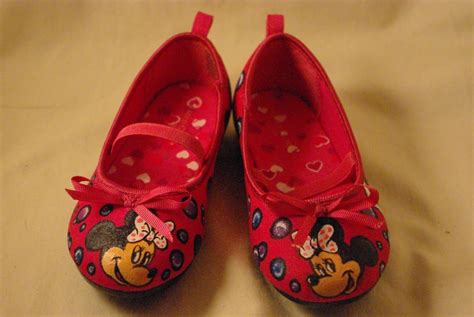 Minnie Mouse Shoes By Shoejunkiez On Deviantart